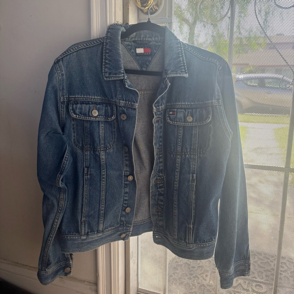 Tommy Hilfiger Vintage-Style Blue Denim Jacket